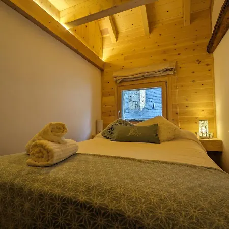 Nornore: Una Casa Especial En La Montana Piedrafita de Jaca Exterior photo