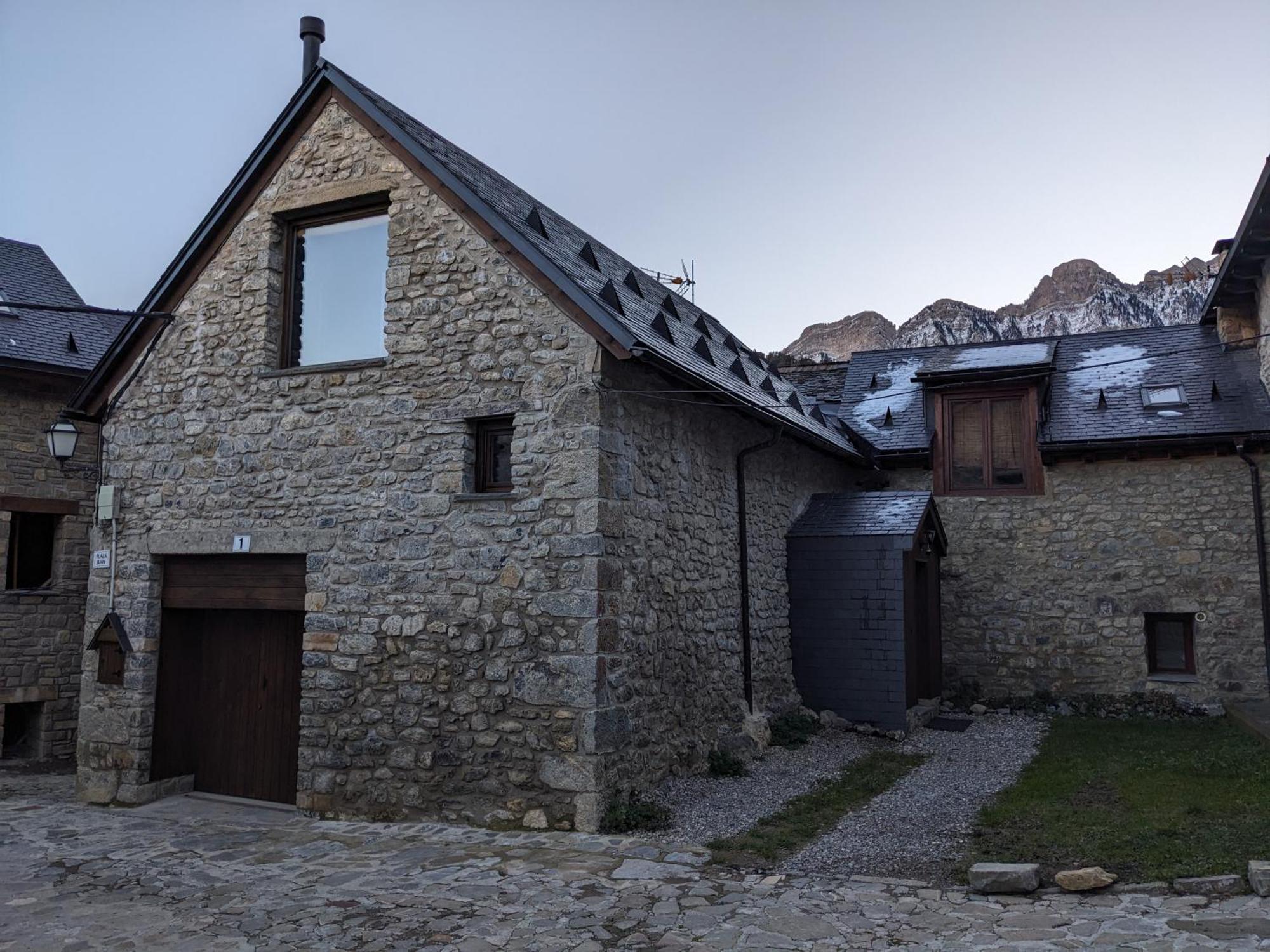 Hébergement de vacances Nornore: Casa Especial En La Montana